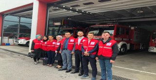 Genç Kızılaycılar İtfaiyecileri Unutmadı