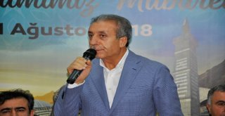 Diyarbakır Protokolü Vatandaşlarla Bayramlaştı