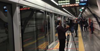 MECİDİYEKÖY - MAHMUTBEY METROSU'NDA SEFERLER İMAMOĞLU'NUN STARTIYLA BAŞLADI