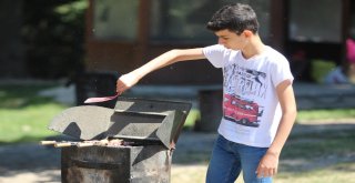 Gölcük Tabiat Parkında Bayram Tatili Yoğunluğu