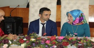 Özel Tarihte Evet Dediler