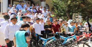 Genç Müsiaddan Kuran-I Kerim Kursunu Başarıyla Bitiren Öğrencilere Ödül