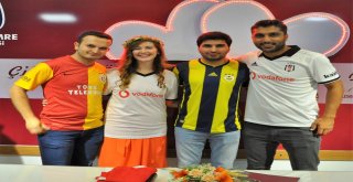Ezeli Rakipleri Buluşturan Nikaha Belediye Başkanı Sürprizi