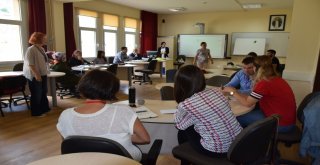 Düzce Üniversitesinde “Eğitim-Öğretim Sürecini İyileştirme Çalıştayı” Başladı