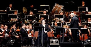 Opera Sanatçısı Caballe Hayatını Kaybetti