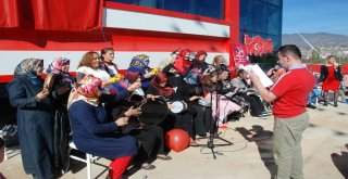 Engelli Anneleri Bir Araya Geldi, Ritm Grubu Kurdu