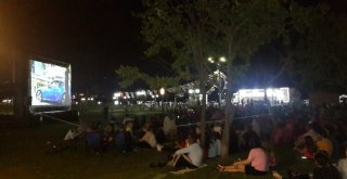 Açık Havada Sinema Keyfi