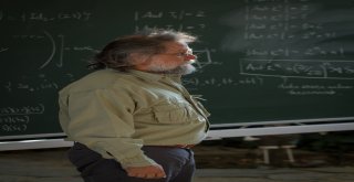 Türk Profesöre Matematik Dünyasından Büyük Ödül