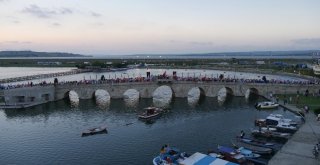 Büyükçekmece Festivali Muhteşem Görsel Şölenle Başladı