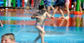 Bursanın İlk Su Oyunları Parkı Açıldı