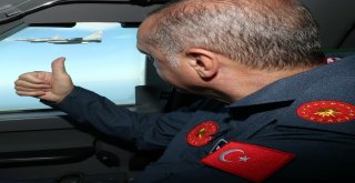 Cumhurbaşkanı Erdoğan Teknofeste F 16Lar Eşliğinde Geldi