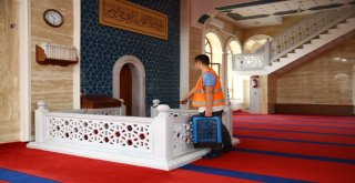 Nilüferde Camiler Pırıl Pırıl