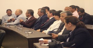 Valilik, Kamu Ve Özel Sektör Temsilcilerini Buluşturdu