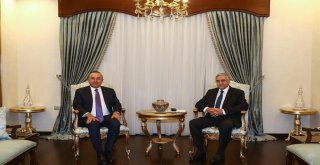 Dışişleri Bakanı Çavuşoğlu, Kktc Cumhurbaşkanı Akıncı İle Görüştü