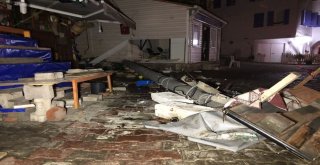 Lüks Cip Zeytinci Dükkanına Daldı: 2 Ölü