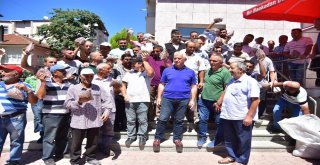 Döviz Bozduran Vatandaşa Başkan İspiroğlundan Çerezlik Fındık