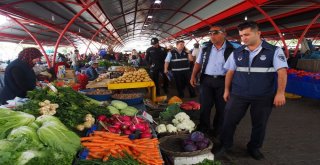 Ayvalıkta Zabıtadan Etiket Kontrolü