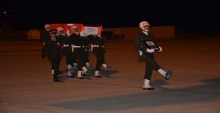 Yüksekovada Şehidi Memleketine Uğurlandı