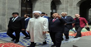 Diyanet İşleri Başkanı Bitliste Cami Açılışına Katıldı