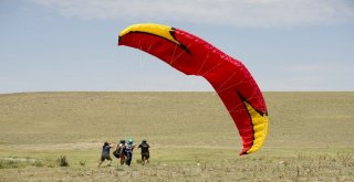 Başkentte Yamaçsız Yamaç Paraşütü