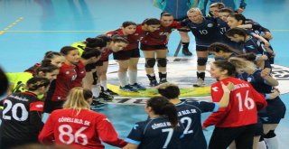 Görele Belediyesi Bayanlar Hentbol Takımı Sivas Belediyesporu 32-30 Mağlup Etti