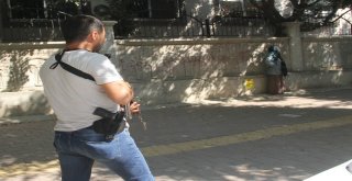 Adanada Yüzü Kapalı Kadın Paniği
