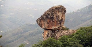 Köylünün Başına Dert Olan Efsane