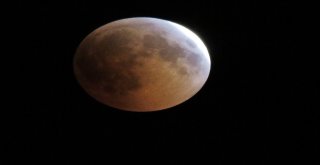 Kapadokyada Muhteşem Kanlı Ay Tutulması Kendisine Hayran Bıraktı