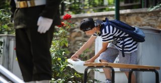 Bursada Şehitlikte Anma Töreni Düzenlendi