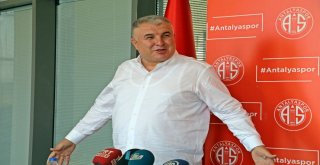 Antalyaspor Başkanı ‘Gülerek Gidiyorum Diyerek İstifa Etti