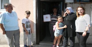 Hayat Sağlık Vakfı Yüzleri Güldürüyor