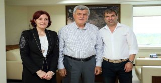 Başkan Karaosmanoğlu, Muhtarlarımızla Birlikte Çalışıyoruz”