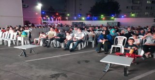 Açıkhava Sineması Geleneği Zeytinburnunda Yeniden Canlandırıldı