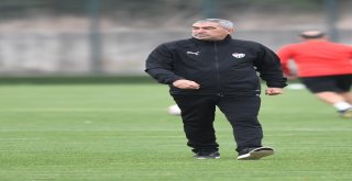 Bursasporda Galatasaray Maçı Hazırlıkları Sürüyor