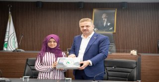 Lgsde Başarı Gösteren Öğrencilere Ödül