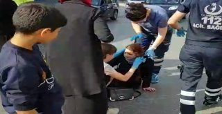 Otomobille Çarpışan Motosiklet Sürücüsü Genç Kız Yaralandı