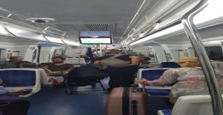 Tren Raydan Çıktı, Faciadan Dönüldü