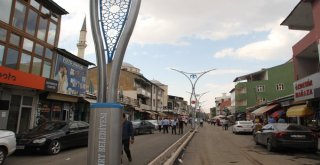 Yılankıran Caddesi Işıklandırıldı