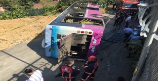 Sarıyerde Toplu Taşıma Otobüsü 5 Metre Yükseklikteki Bariyeri Aşarak Aşağıya Uçtu