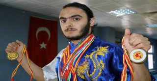 (Özel Haber) Dünya Şampiyonu Azeri Sporcu, Türk Milli Takımını İstiyor