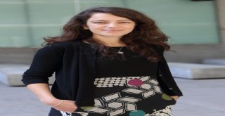 Genç Türk Kadını, Als Ve Alzaymıra Karşı