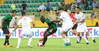 Spor Toto Süper Lig: Akhisarspor: 0 - Demir Grup Sivasspor: 0 (İlk Yarı)