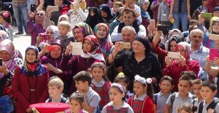 Minik Öğrenciler Mehter Marşlarıyla Ders Başı Yaptı