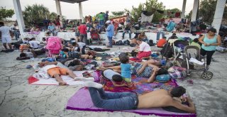 Göçmen Kervanı Meksikanın Teklifine Rağmen İlerlemeye Devam Ediyor