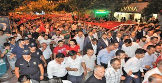 Manisalılar 15 Temmuzda Yine Meydanı Doldurdu