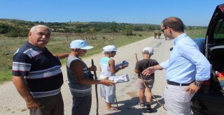 Kaymakam Çobanlık Yapan Çocuklara Oyuncak Dağıttı