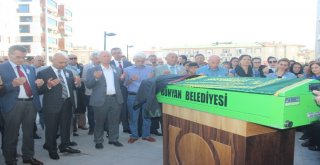 Vefat Eden Duayen Avukata Baro Başkanlığı Önünde Tören