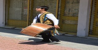 Davul Ve Zurna Düğünlerin Vazgeçilmezi