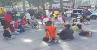 Çorlu Gençlik Merkezi Çocuklarla Meydanlara Çıktı