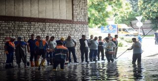 İncirli Alt Geçidi Sular Altında Kaldı